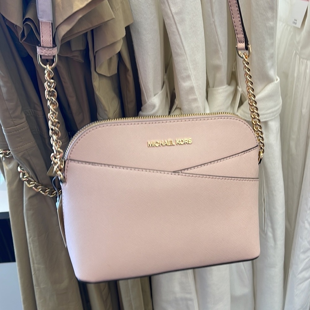 MICHAEL KORS
Jet Set Travel Medium Dome Crossbody Bag
Powder Blush 
35F1GTVC6T - Picture 12 of 16